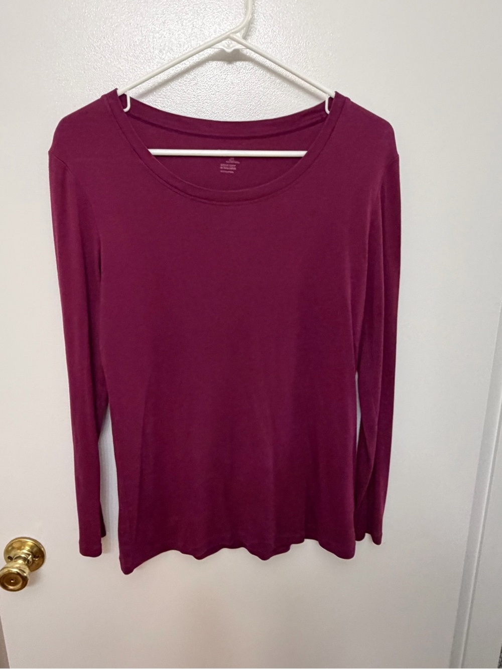 GAP Long Sleeve Crewneck Top in Deep Berry